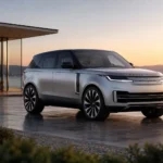 رينج روفر GT الكهربائية بتصميم خارجي فاخر يعكس فلسفة السيارة الجديدة في الجمع بين الأناقة والتقنيات الكهربائية الحديثة.